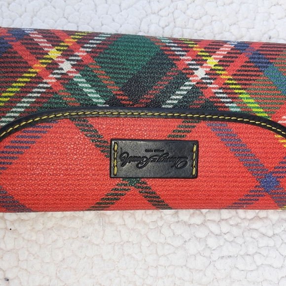 LADIES WALLET BY DOONEY & BOURKE